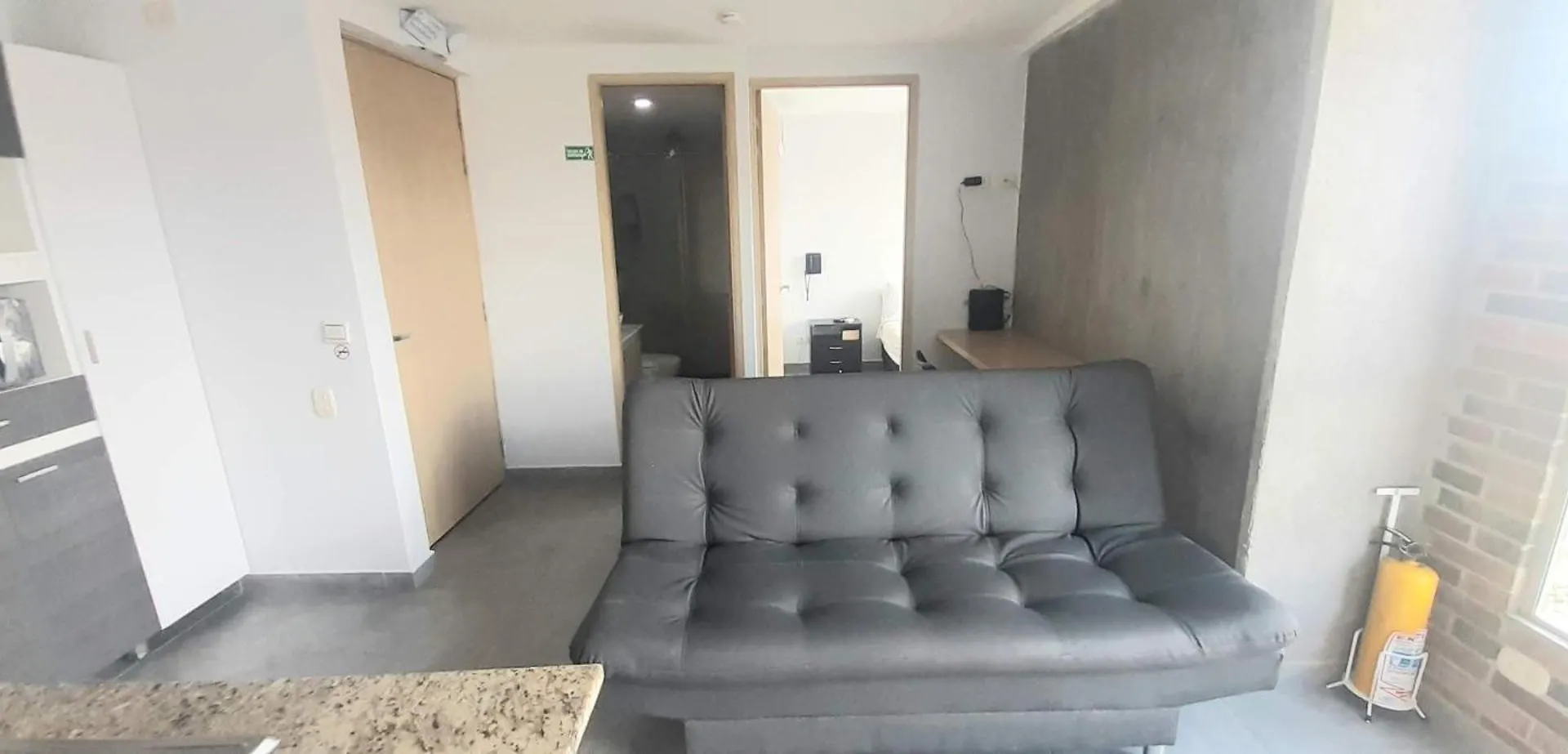 Cold Ac-Fast Wi-Fi-Great Location-Medellin Fun Apartment 0*, Medellin Colombia